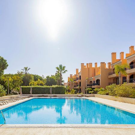 Al - Apartamentos Vila Sol F5 Bloco 3 쿼테이라 외부 사진