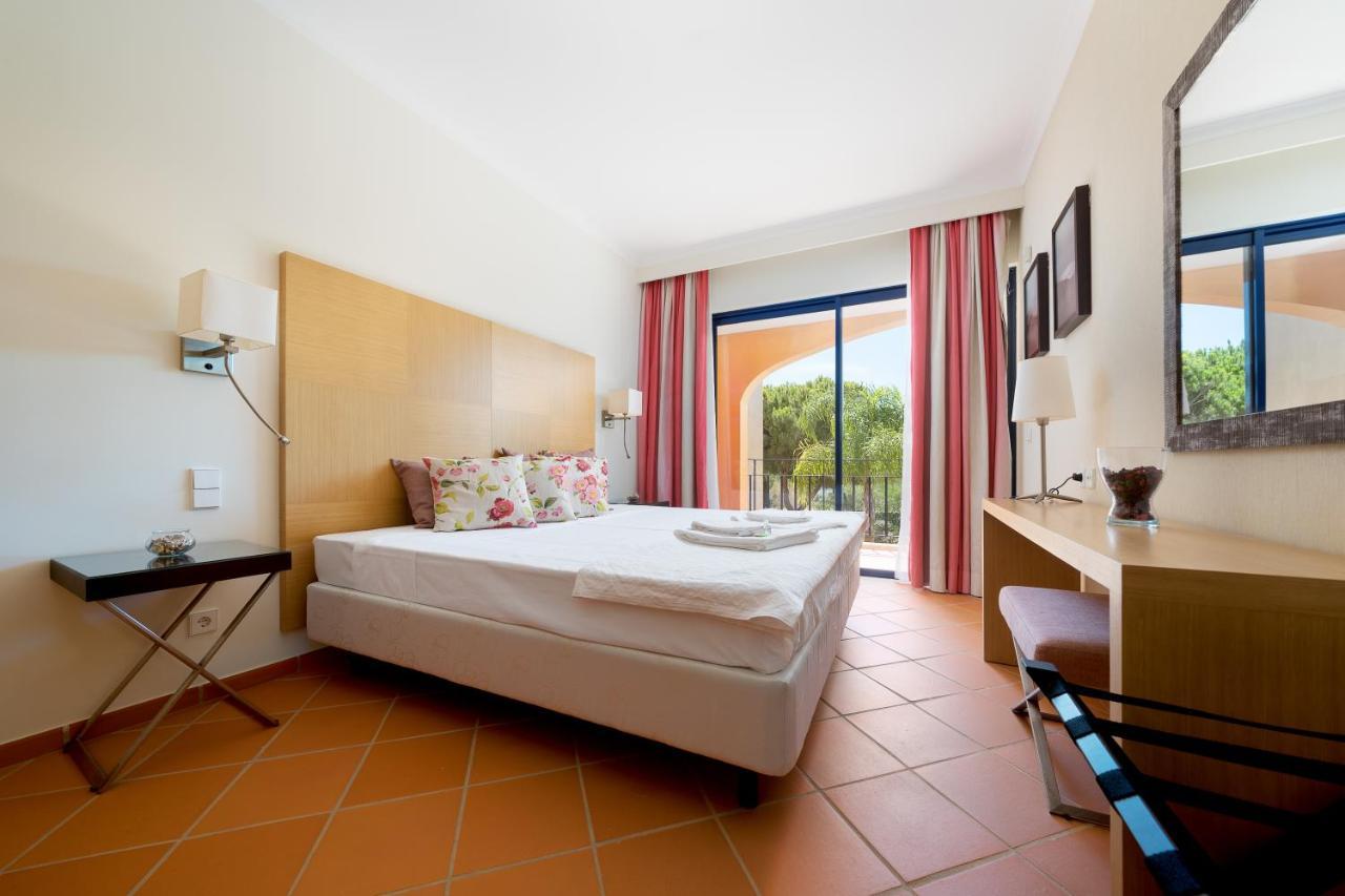 Al - Apartamentos Vila Sol F5 Bloco 3 쿼테이라 외부 사진